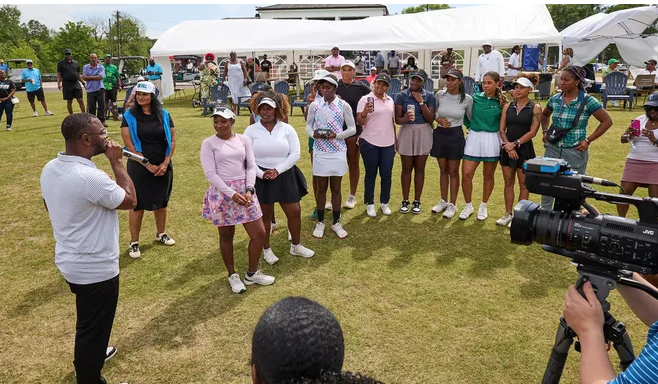 Mayor Paul Young at Bluff City Women's Open // Sapphire Golf Tour